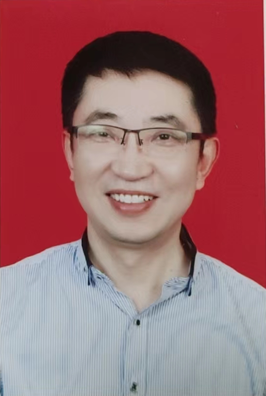 胡新.png